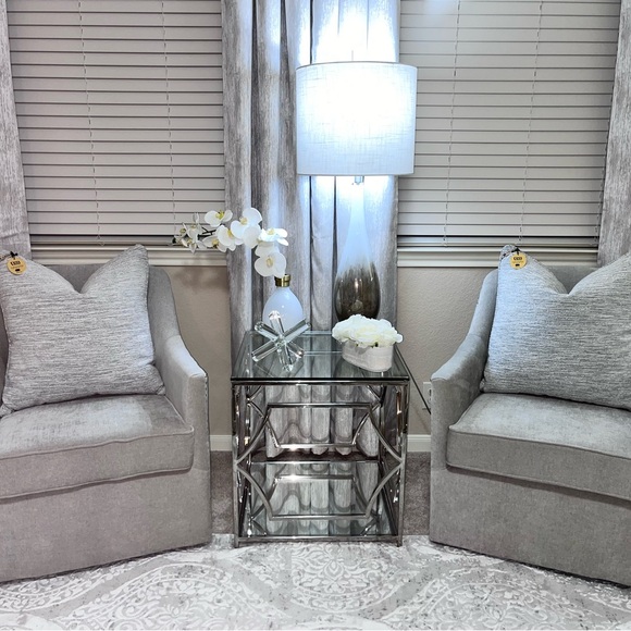 1-NWT CALLISTO HOME DECORATIVE PILLOW ( Please read description for details) - Picture 11 of 16